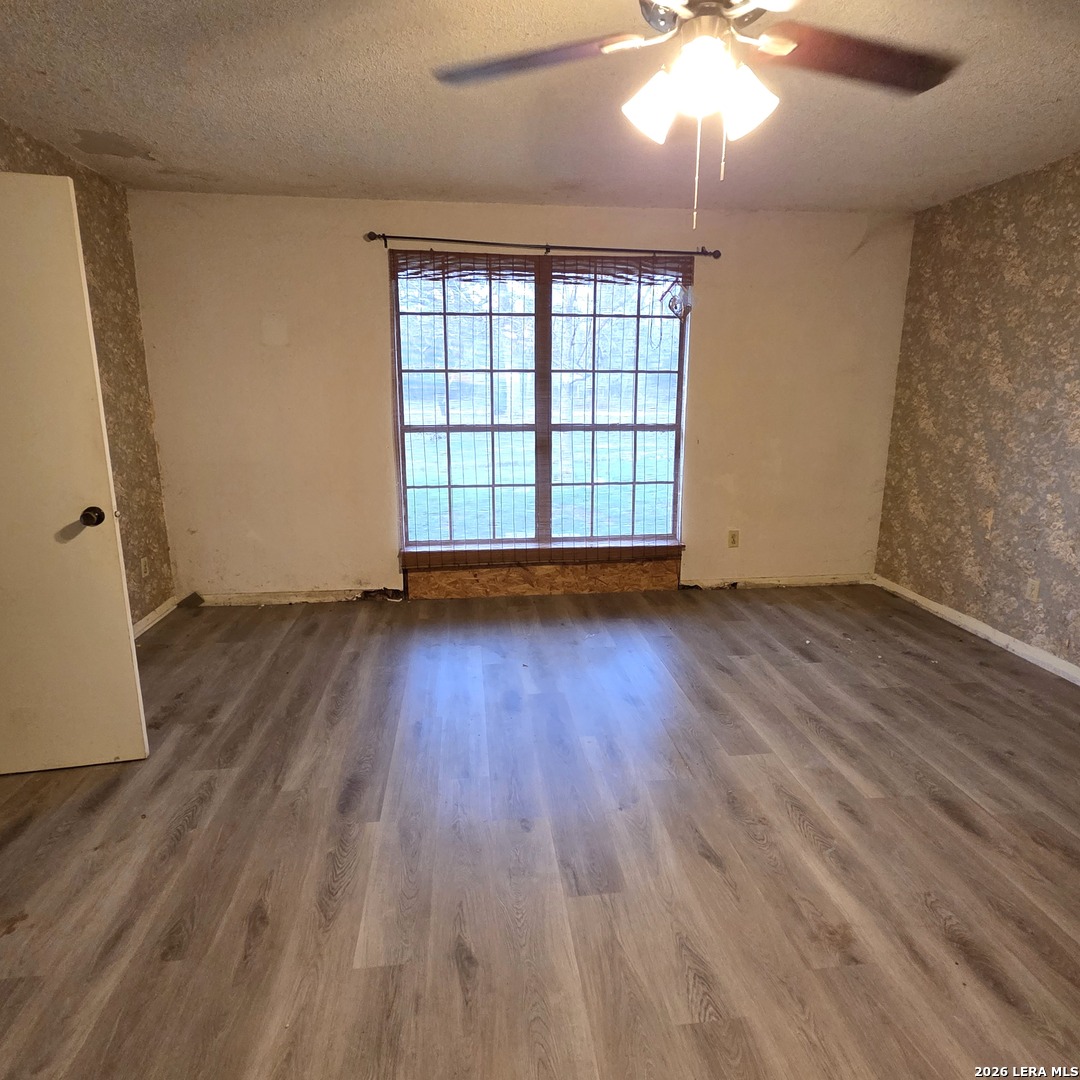 531 Deer Loop La Grange, TX 78945 - Photo 11 of 25