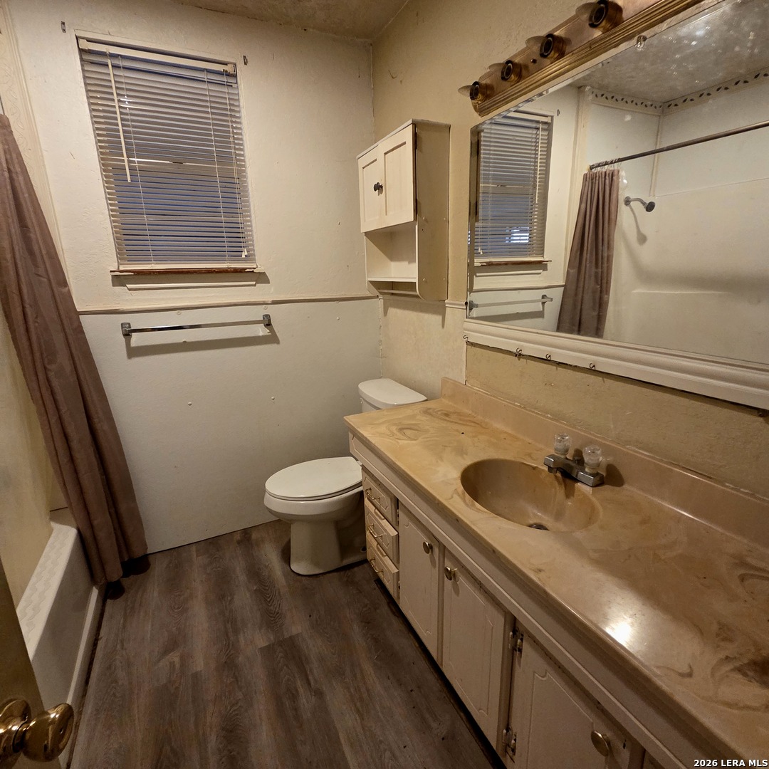 531 Deer Loop La Grange, TX 78945 - Photo 13 of 25