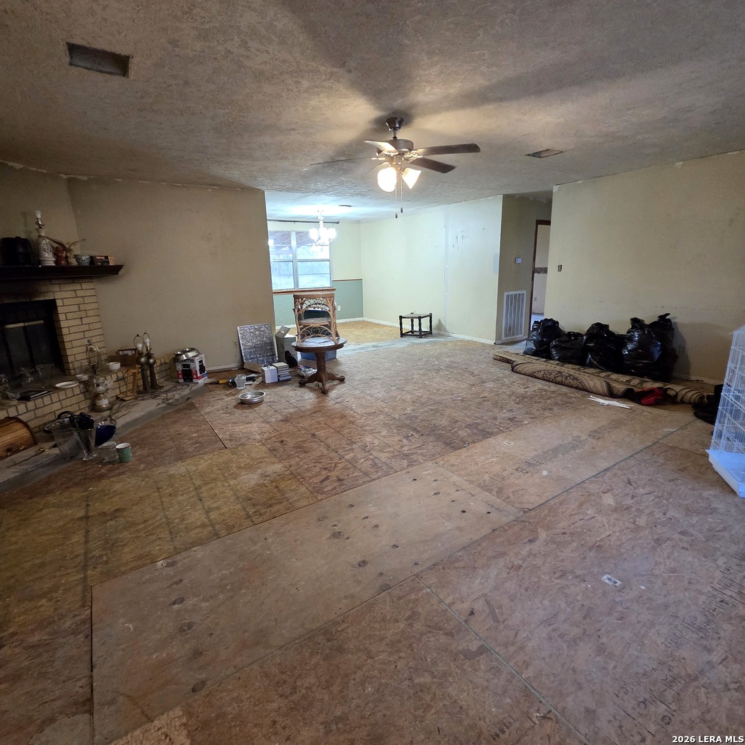 531 Deer Loop La Grange, TX 78945 - Photo 3 of 25
