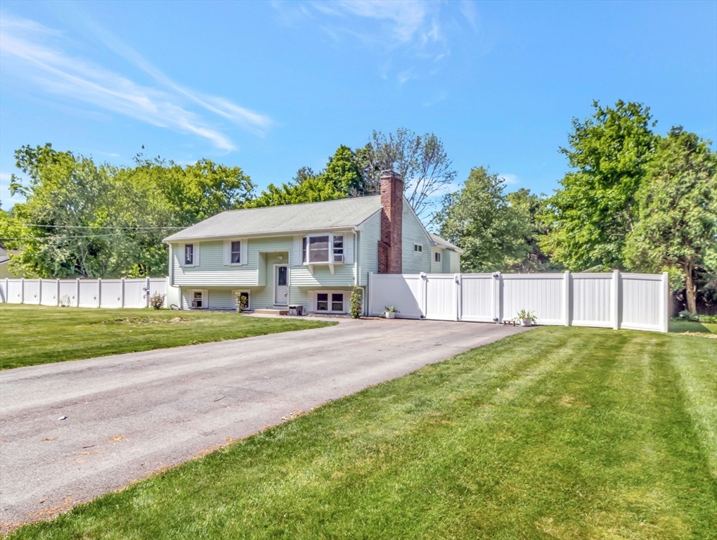 12 Toad Island Road Norton, MA 02766 - Photo 1 of 29