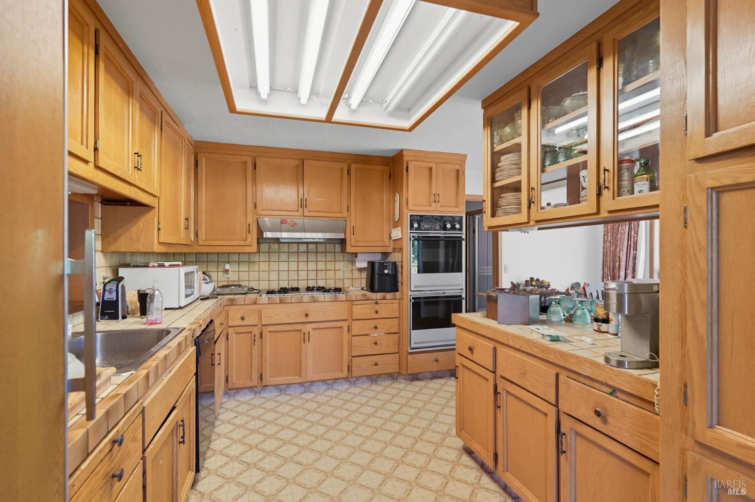 1 Green Point Lane Novato, CA 94945 - Photo 12 of 33 Kitchen