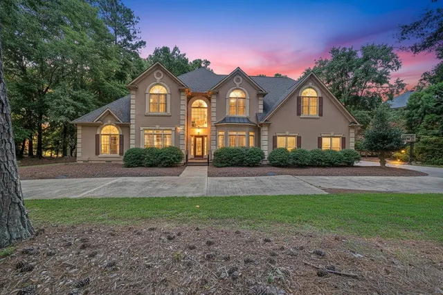 $880,000 | 228 Indian Wells Drive, Spartanburg, SC 29306