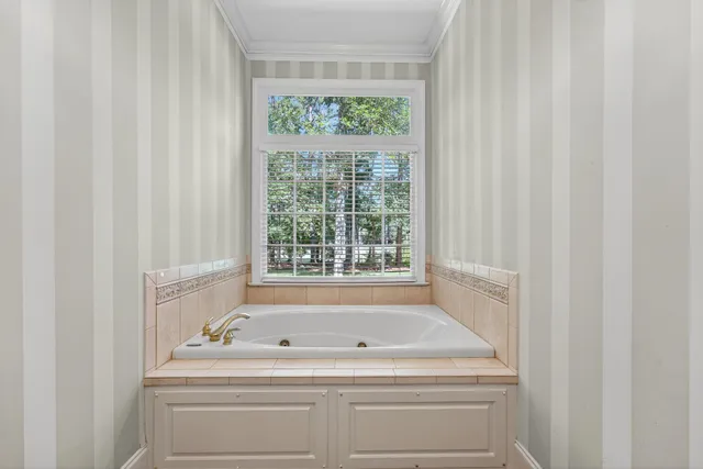 $880,000 | 228 Indian Wells Drive, Spartanburg, SC 29306