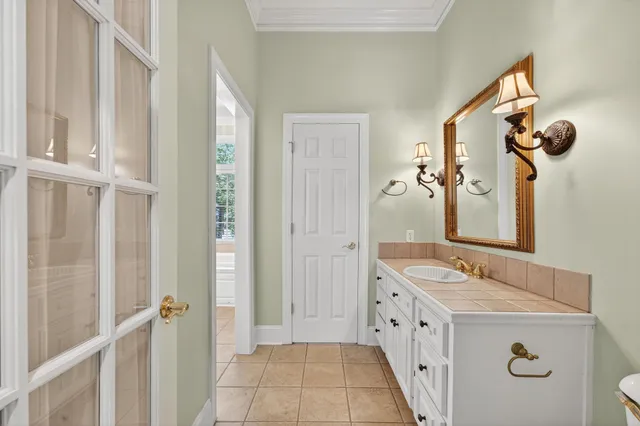 $880,000 | 228 Indian Wells Drive, Spartanburg, SC 29306