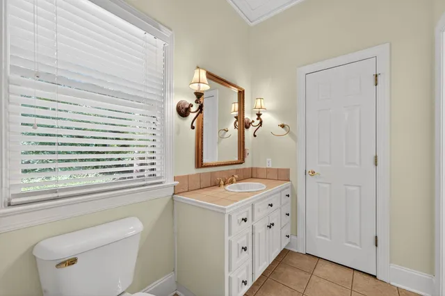 $880,000 | 228 Indian Wells Drive, Spartanburg, SC 29306