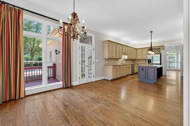 $880,000 | 228 Indian Wells Drive, Spartanburg, SC 29306