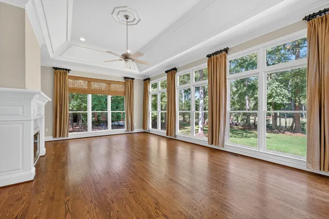 $880,000 | 228 Indian Wells Drive, Spartanburg, SC 29306