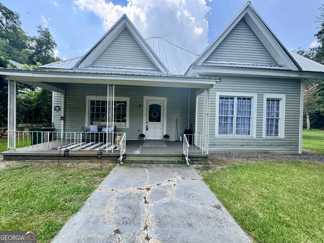 $124,900 | 513 College Street Northeast, Dawson, GA 39842
