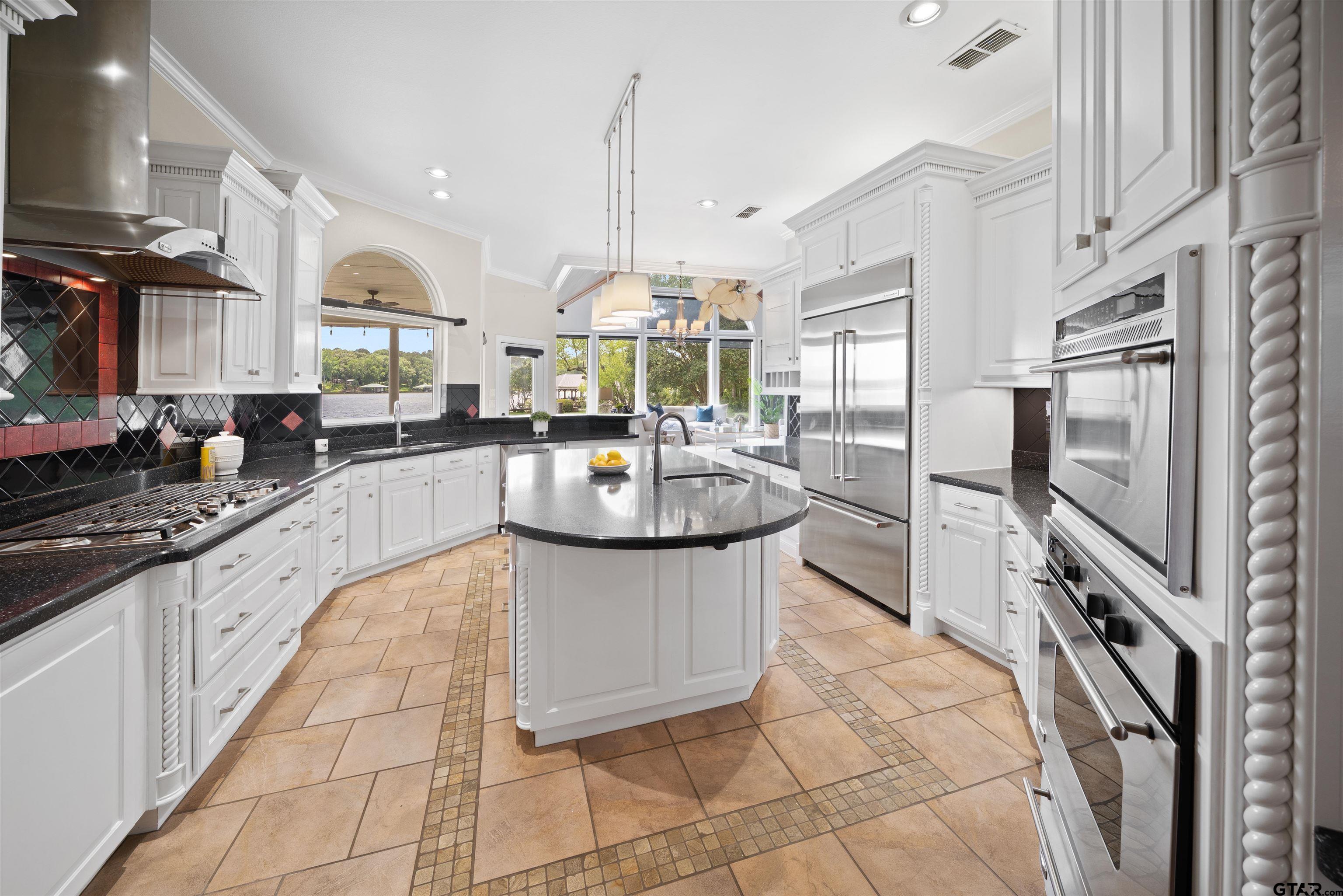 17110 Island Cove Road Arp, TX 75750 - Photo 20 of 48