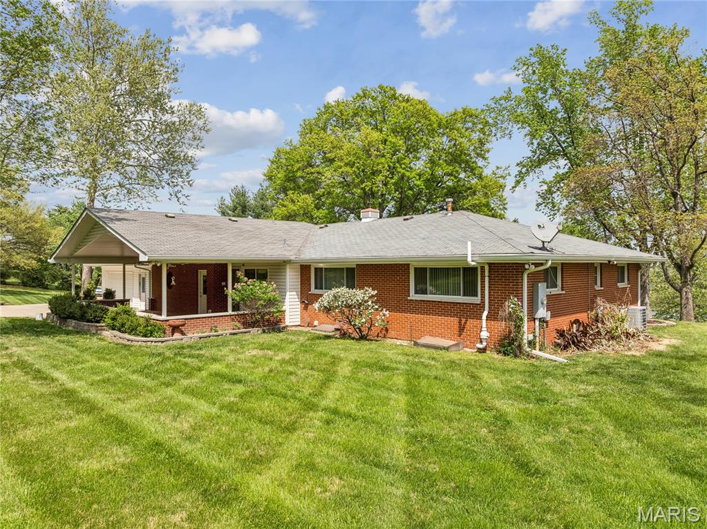 9 Lochhaven Lane Ballwin, MO 63021 - Photo 7 of 57