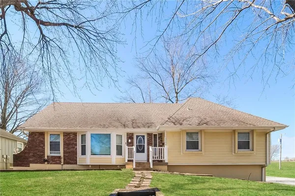 $319,000 | 12608 Craig Avenue, Grandview, MO 64030