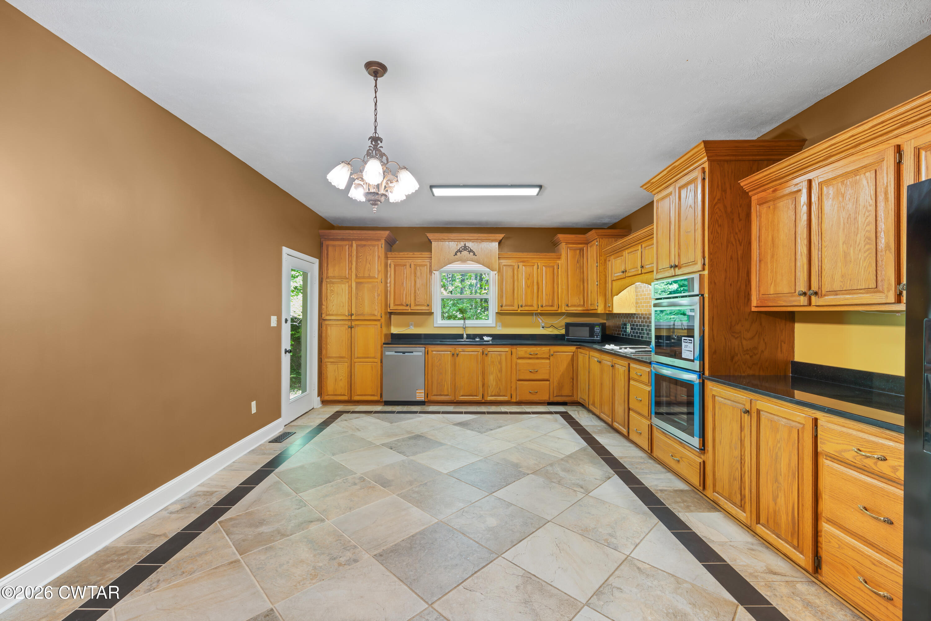 1555 Short Road Pinson, TN 38366 - Photo 5 of 29 EN4A7322