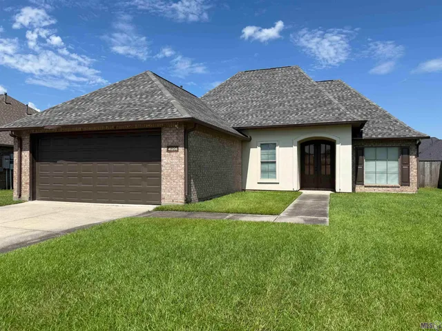 $2,350 | 41206 Colonial Drive, Sorrento, LA 70778