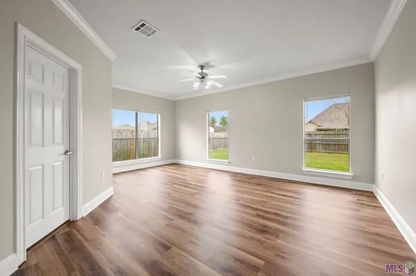 $2,350 | 41206 Colonial Drive, Sorrento, LA 70778