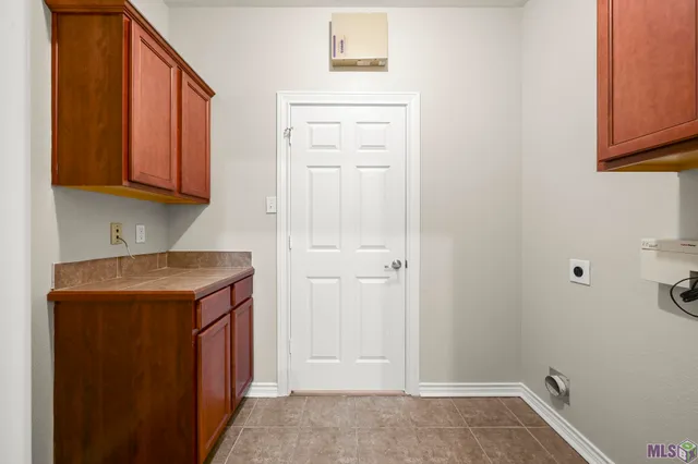 $2,350 | 41206 Colonial Drive, Sorrento, LA 70778