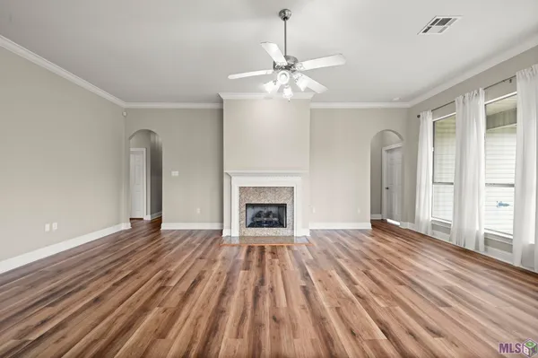 $2,350 | 41206 Colonial Drive, Sorrento, LA 70778