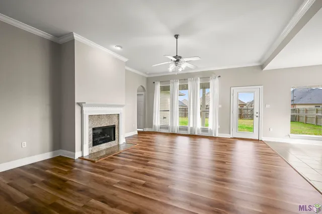 $2,350 | 41206 Colonial Drive, Sorrento, LA 70778