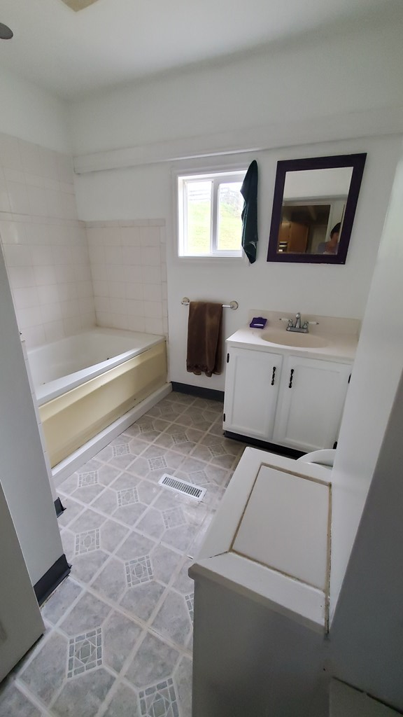3444 Pine Run Road Draper, VA 24324 - Photo 23 of 56 Gallery Image 23