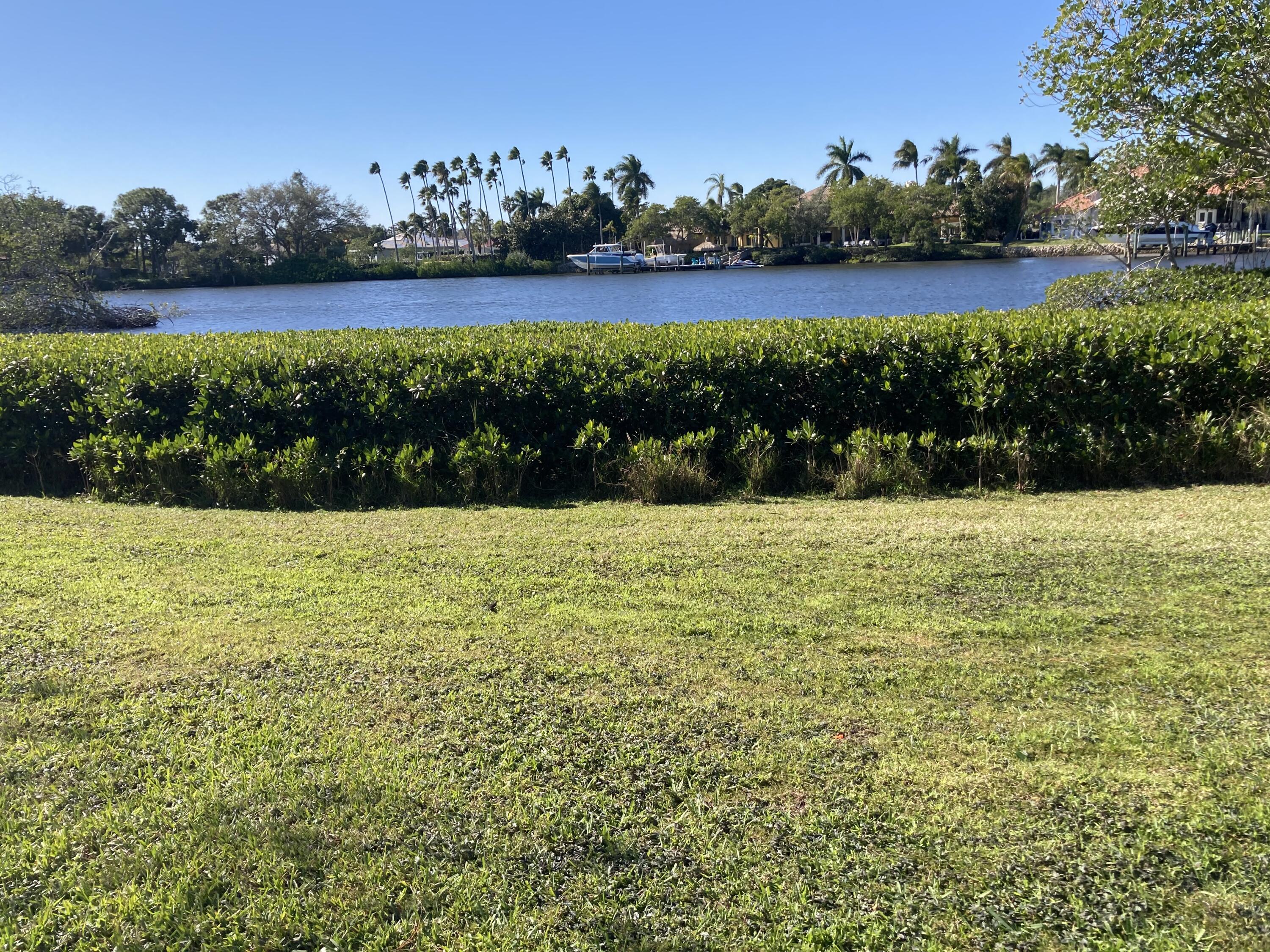 9120 Southeast Riverfront Terrace, Unit A Jupiter, FL 33469 - Photo 10 of 25 IMG_5712