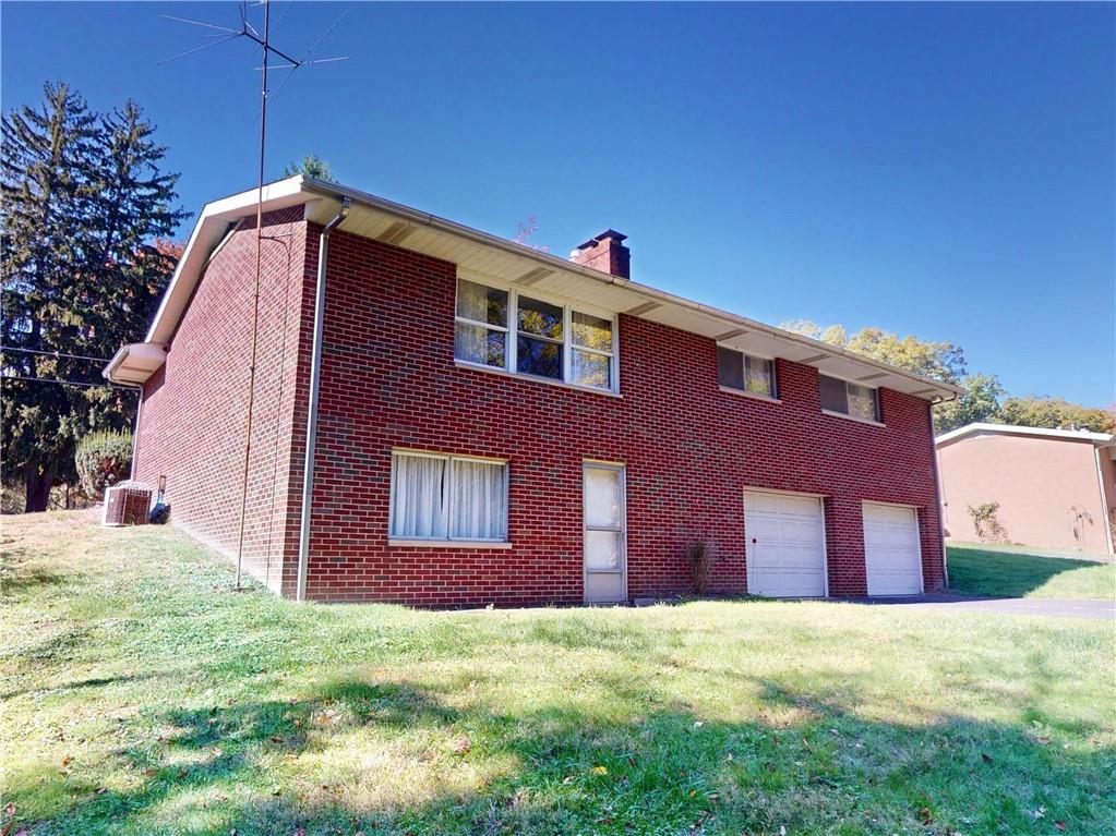 200 Cherokee Drive Butler, PA 16001 - Photo 4 of 16