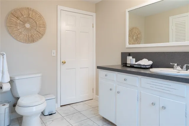 $2,800 | 17 Mc Allister Street, Newport, RI 02840