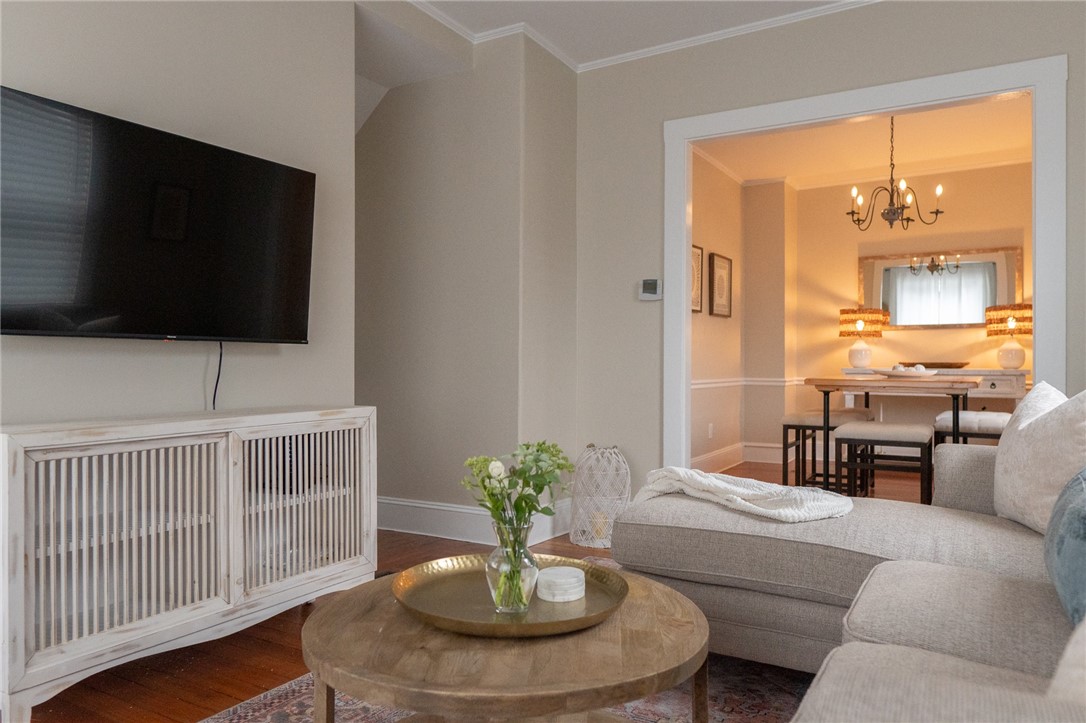 17 Mc Allister Street Newport, RI 02840 - Photo 3 of 38