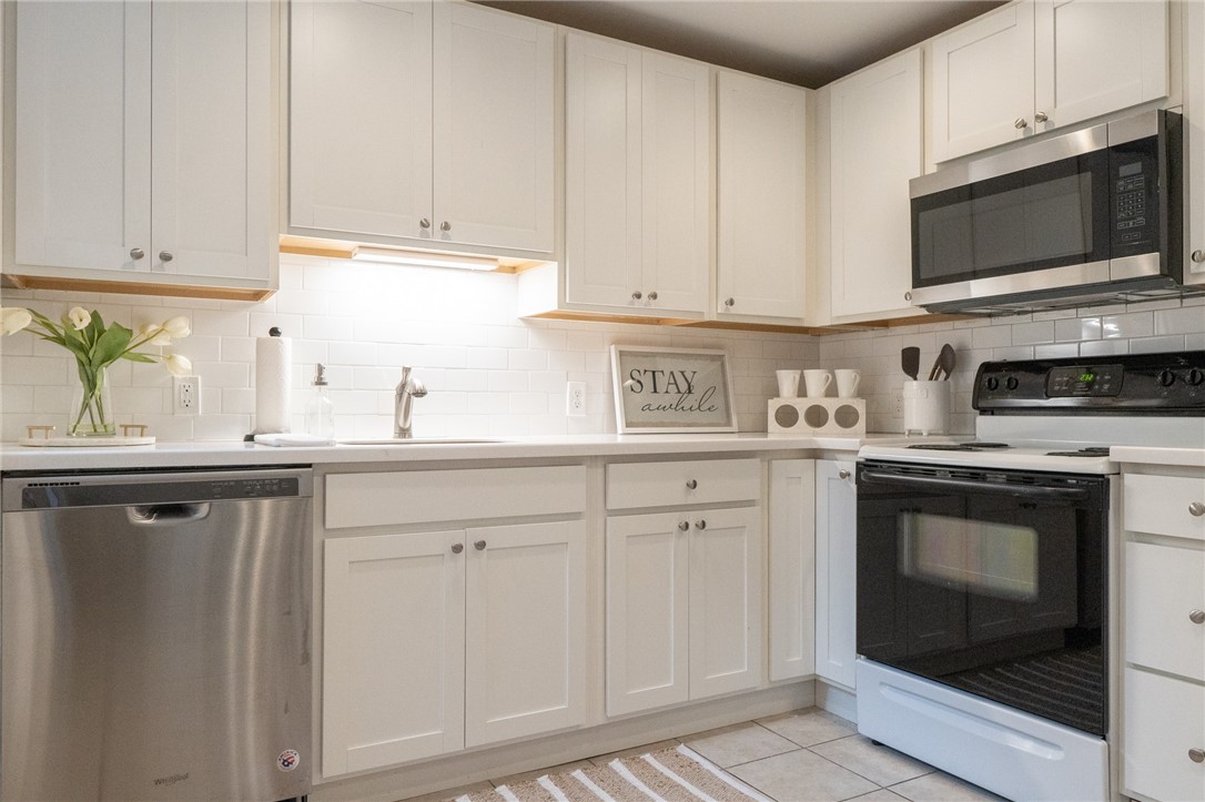 17 Mc Allister Street Newport, RI 02840 - Photo 38 of 38