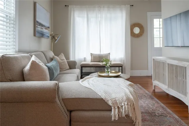 $2,800 | 17 Mc Allister Street, Newport, RI 02840