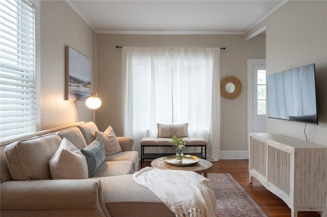 17 Mc Allister Street Newport, RI 02840 - Photo 7 of 38