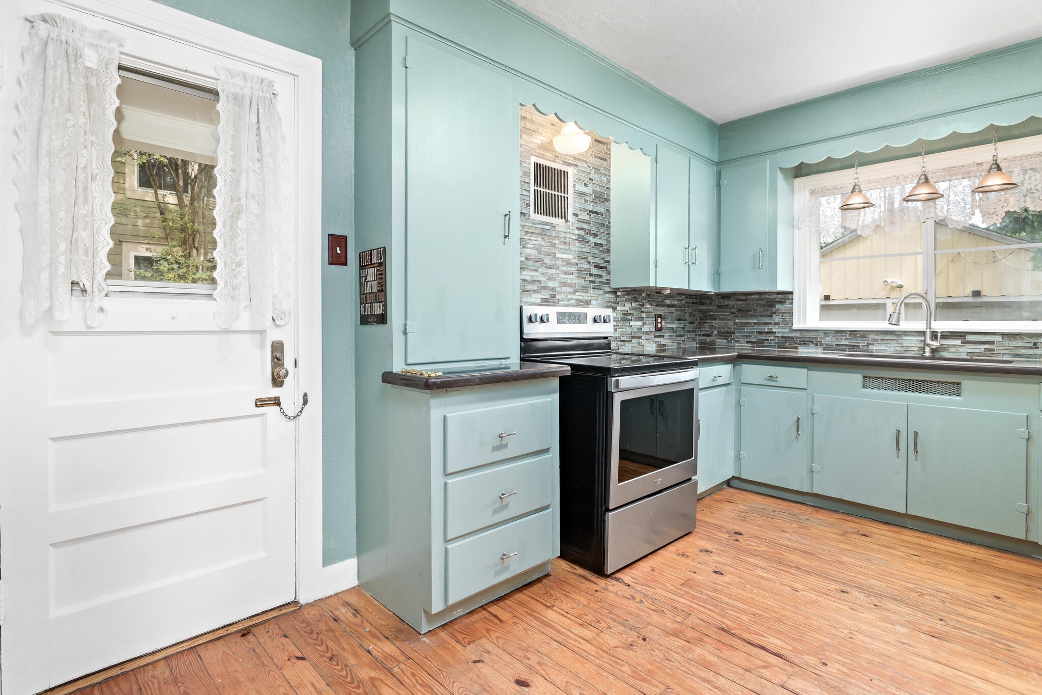 2660 Long Street Beaumont, TX 77702 - Photo 14 of 37