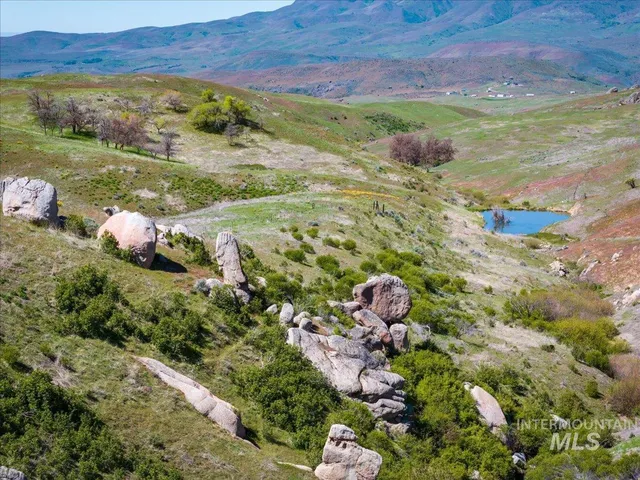 $1,700,000 | Tbd 277-ac Tbd 277-ac Timber Butte Road, Sweet, ID 83670