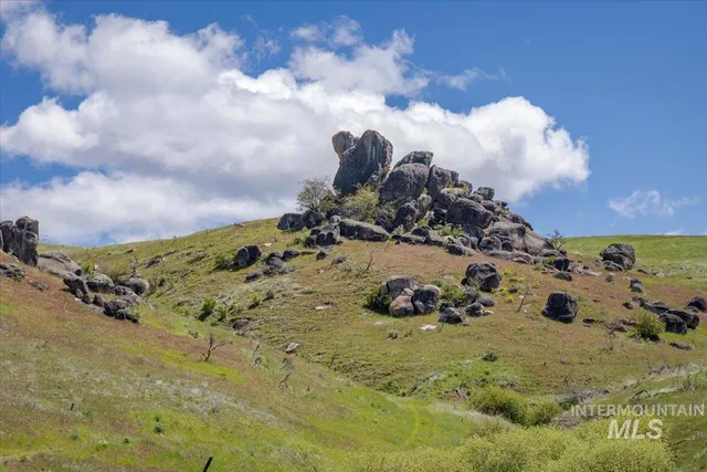 $1,700,000 | Tbd 277-ac Tbd 277-ac Timber Butte Road, Sweet, ID 83670