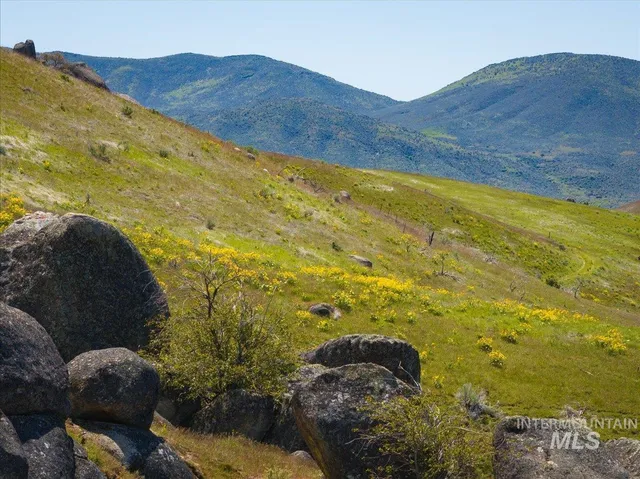 $1,700,000 | Tbd 277-ac Tbd 277-ac Timber Butte Road, Sweet, ID 83670