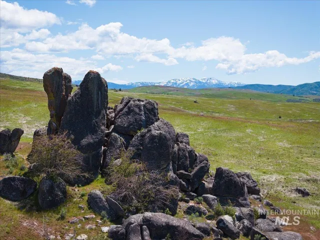 $1,700,000 | Tbd 277-ac Tbd 277-ac Timber Butte Road, Sweet, ID 83670