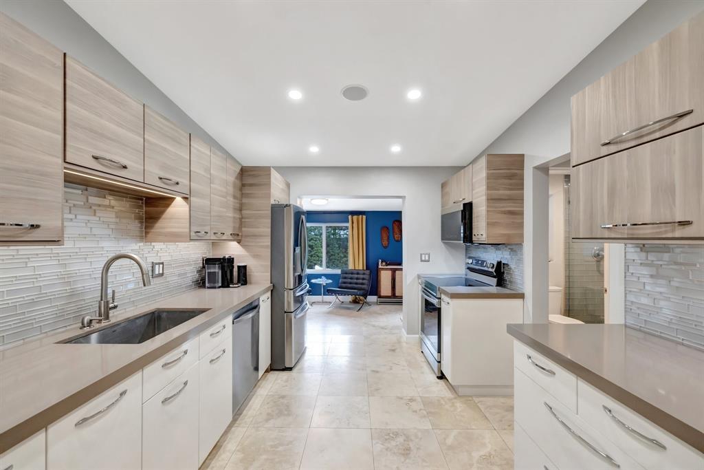 201 Northeast 28th Court Wilton Manors, FL 33334 - Photo 13 of 83