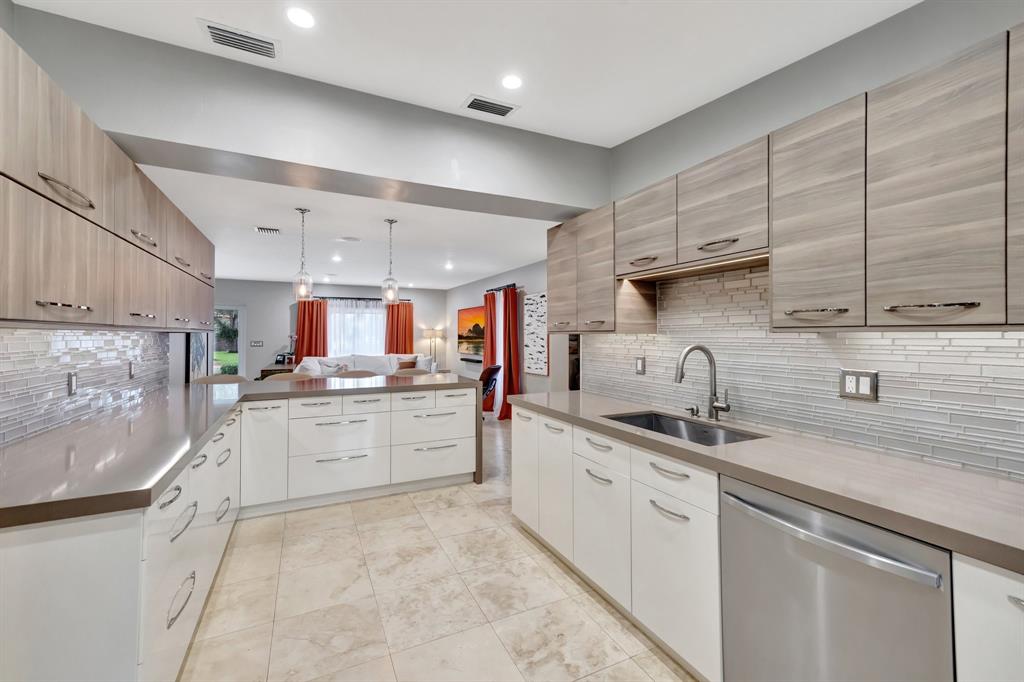 201 Northeast 28th Court Wilton Manors, FL 33334 - Photo 18 of 83