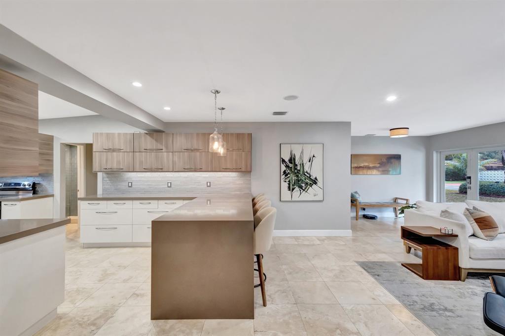 201 Northeast 28th Court Wilton Manors, FL 33334 - Photo 20 of 83