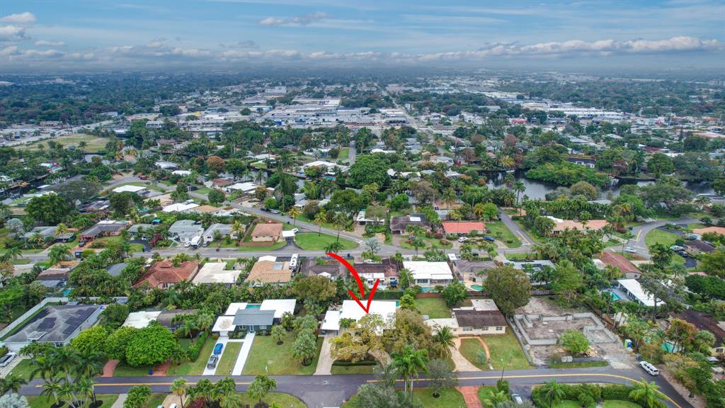 201 Northeast 28th Court Wilton Manors, FL 33334 - Photo 74 of 83 an aerial view of residential houses with city view