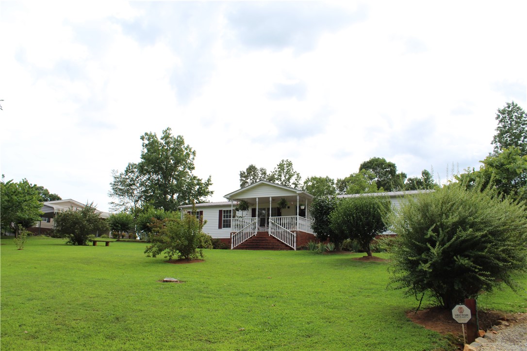 690 Poplar Springs Road Westminster, SC 29693 - Photo 3 of 36 Gallery Image 3