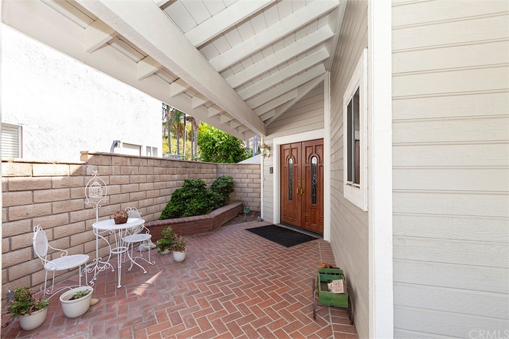 1320 Strattford Street Brea, CA 92821 - Photo 4 of 23