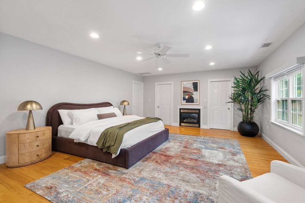 155 Oak Street Needham, MA 02492 - Photo 13 of 32