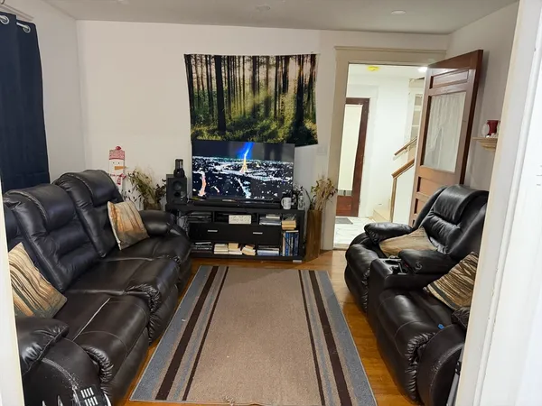 $550,000 | 52 Quincy Street, Holbrook, MA 02343