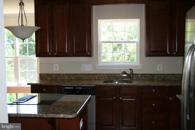 11245 Raby Road Waldorf, MD 20601 - Photo 11 of 30 Kitchen