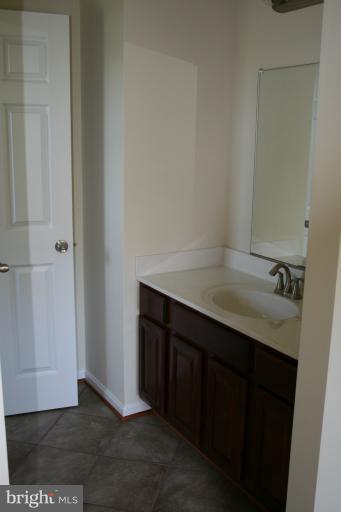 11245 Raby Road Waldorf, MD 20601 - Photo 7 of 30 Bath jack-n-jill BR. 2