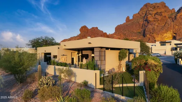 $3,275,000 | 5905 North Echo Canyon Lane, Phoenix, AZ 85018