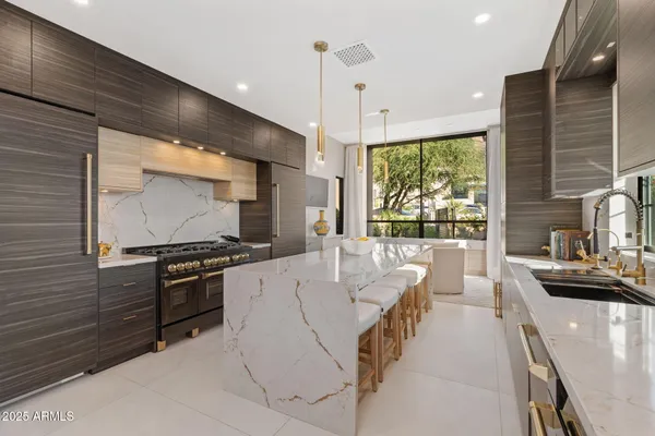$3,275,000 | 5905 North Echo Canyon Lane, Phoenix, AZ 85018