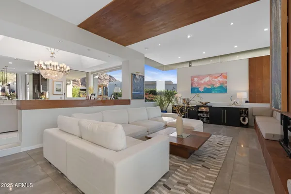 $3,275,000 | 5905 North Echo Canyon Lane, Phoenix, AZ 85018