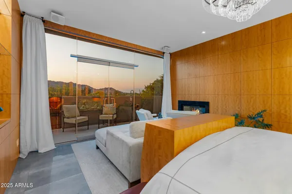 $3,275,000 | 5905 North Echo Canyon Lane, Phoenix, AZ 85018