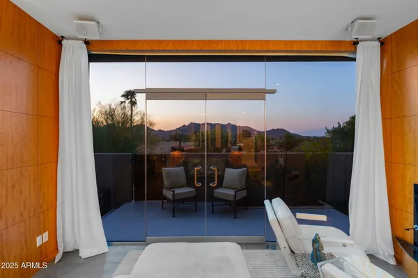 $3,275,000 | 5905 North Echo Canyon Lane, Phoenix, AZ 85018