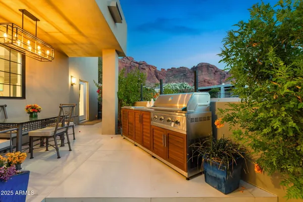 $3,275,000 | 5905 North Echo Canyon Lane, Phoenix, AZ 85018